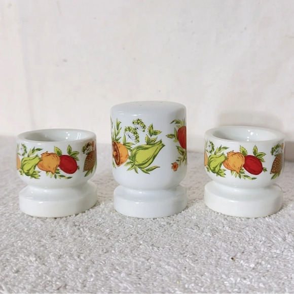 Vintage Spice Of Life 2X Egg Cups And Salt  Shaker - Picture 2 of 9